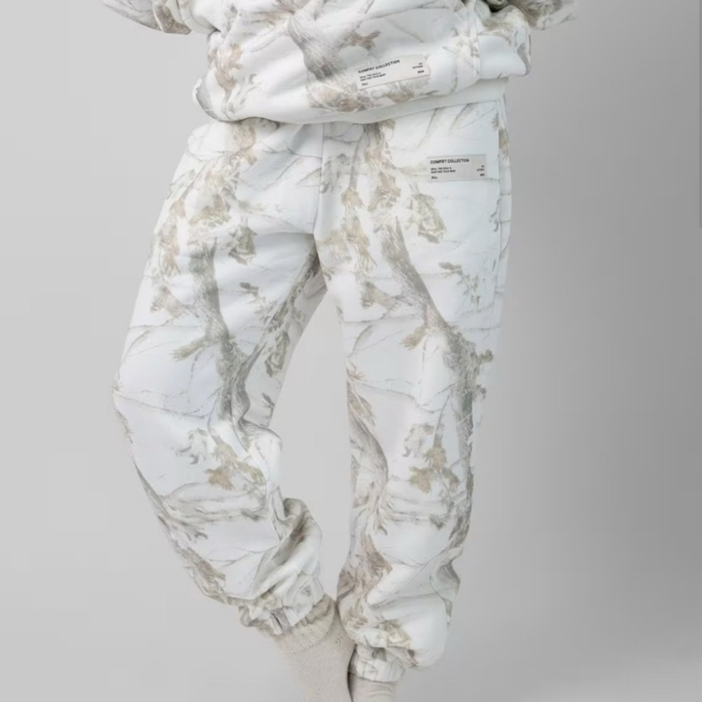 Women's Men’s Unisex white oak camo Comfrt sweatpants new xl